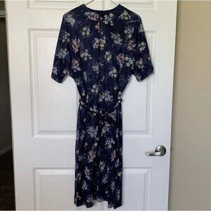 Tribute Robe Size 22 Blue Floral Sheer Button Short Sleeve House Dress
